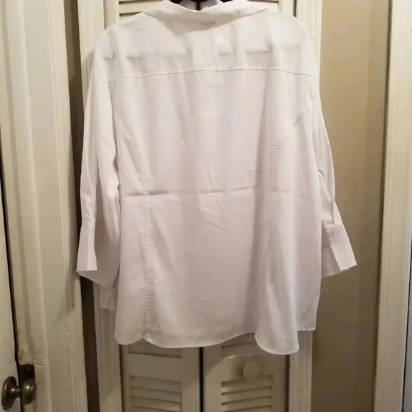 Women's White Coastal Career Office Closet Staple Top Sz 26/28 WP NWT - Picture 3 of 8